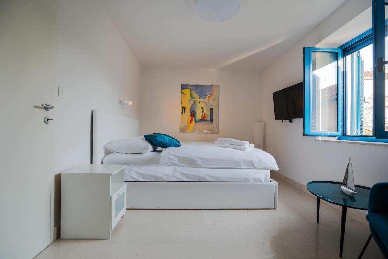 Hvar Old Dalmatian House Junior Suite - Deck 3 Hvar Town Exterior foto